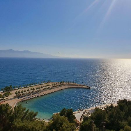 Erti'S Apartments Sarande Bagian luar foto