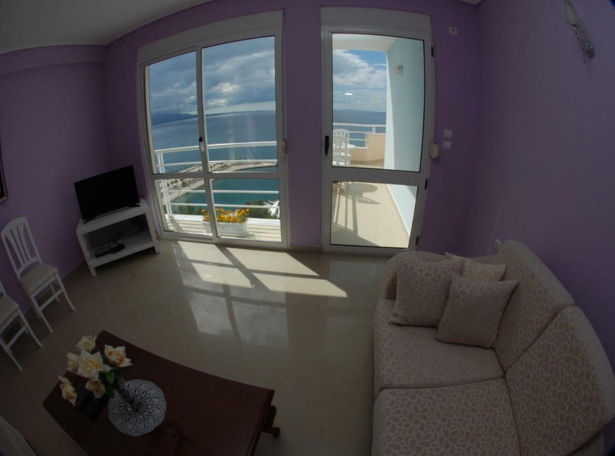 Erti'S Apartments Sarande Bagian luar foto