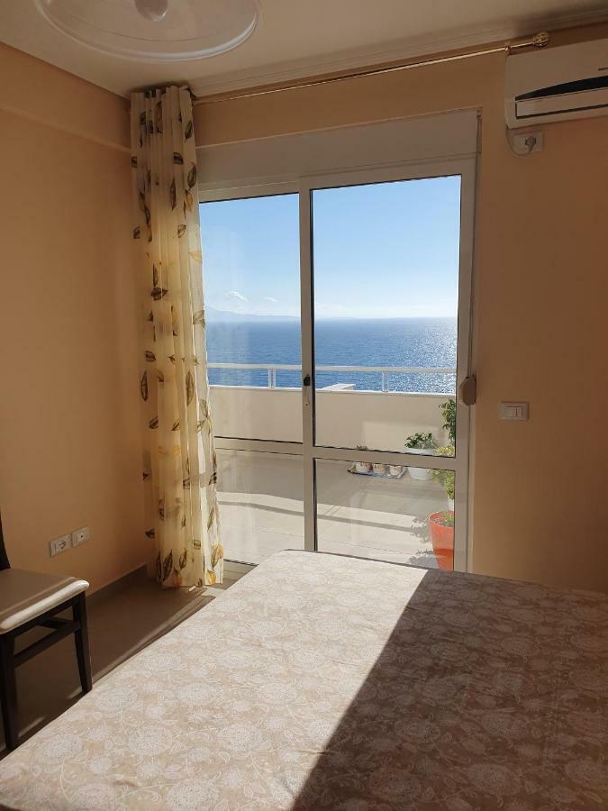 Erti'S Apartments Sarande Bagian luar foto