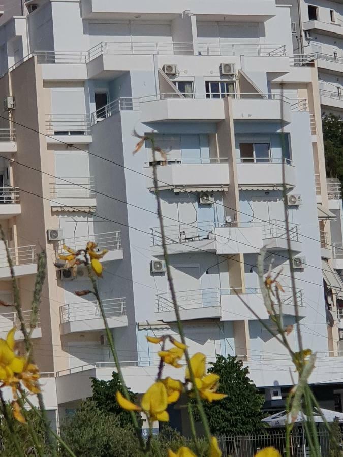Erti'S Apartments Sarande Bagian luar foto